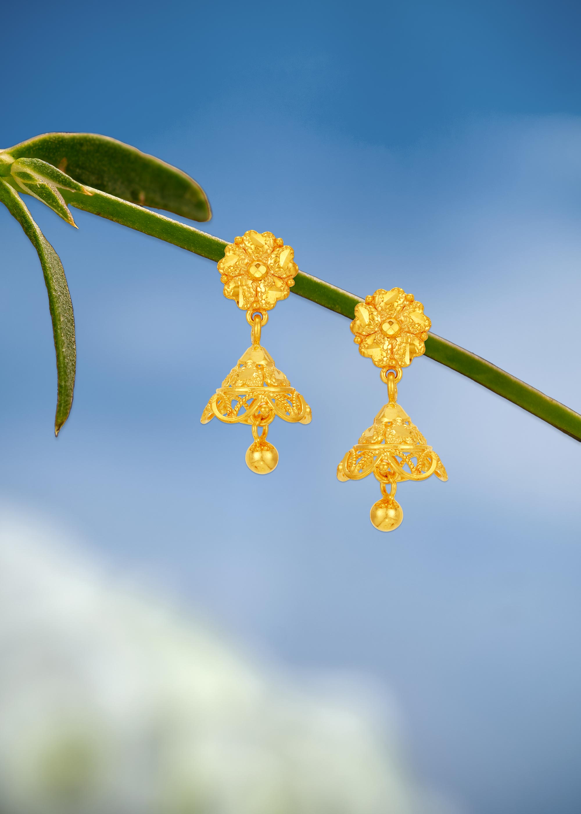 Filigree Designed 22K Gold Jhumka Earring