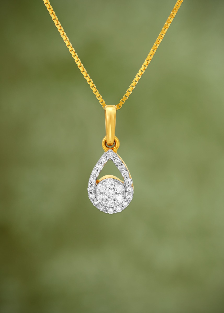 Radiance Cluster Diamond Pendant