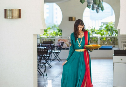 Mehendi Look with Khazana Jewellery